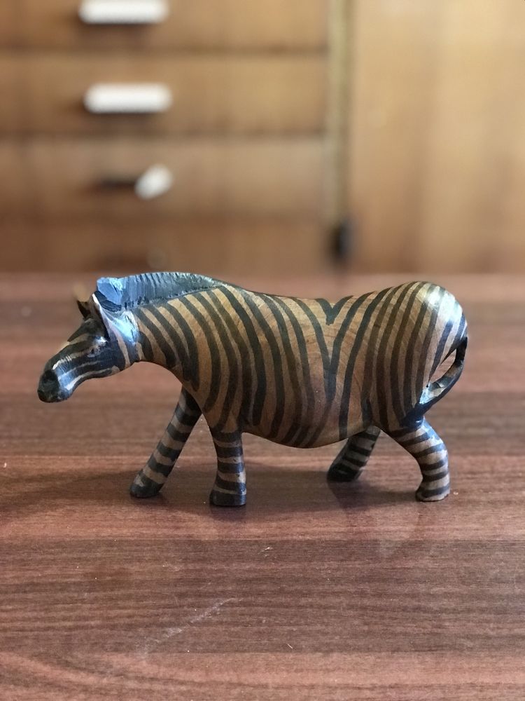 Vintage wooden zebra figurine (collection)