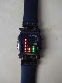 Bardzo cyfrowy zegarek LED na rękę