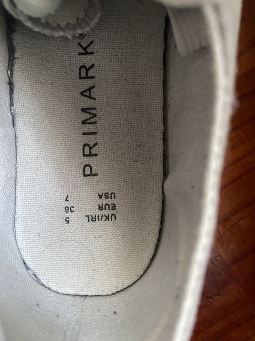 2 pares de tenis