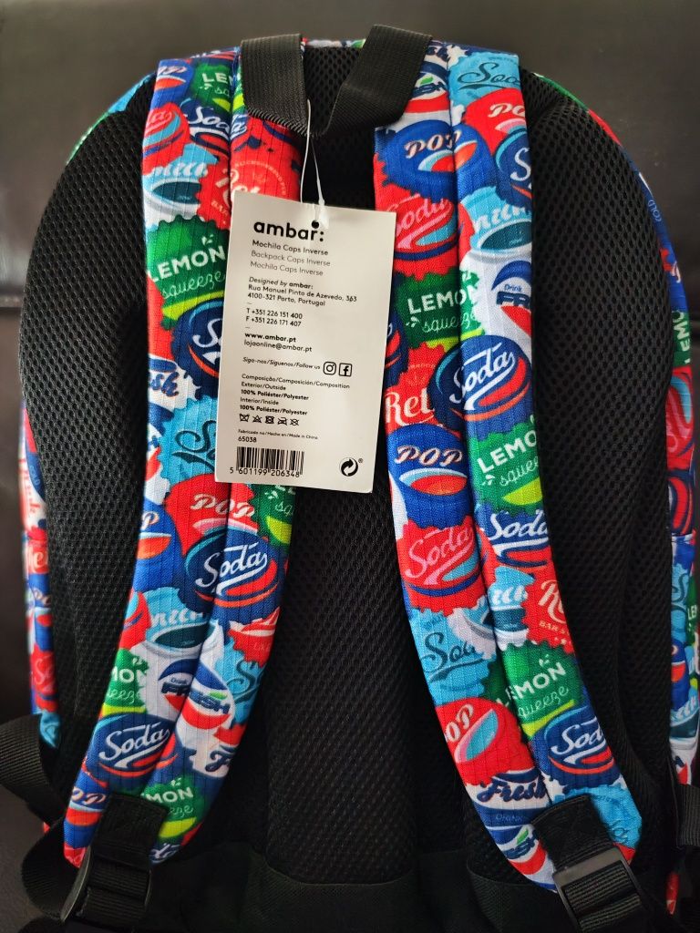 Mochila multicolorida da Ambar da coleção Inverse, NOVA