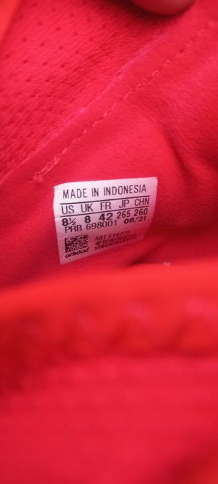 Buty piłkarskie korki ADIDAS Predator 42