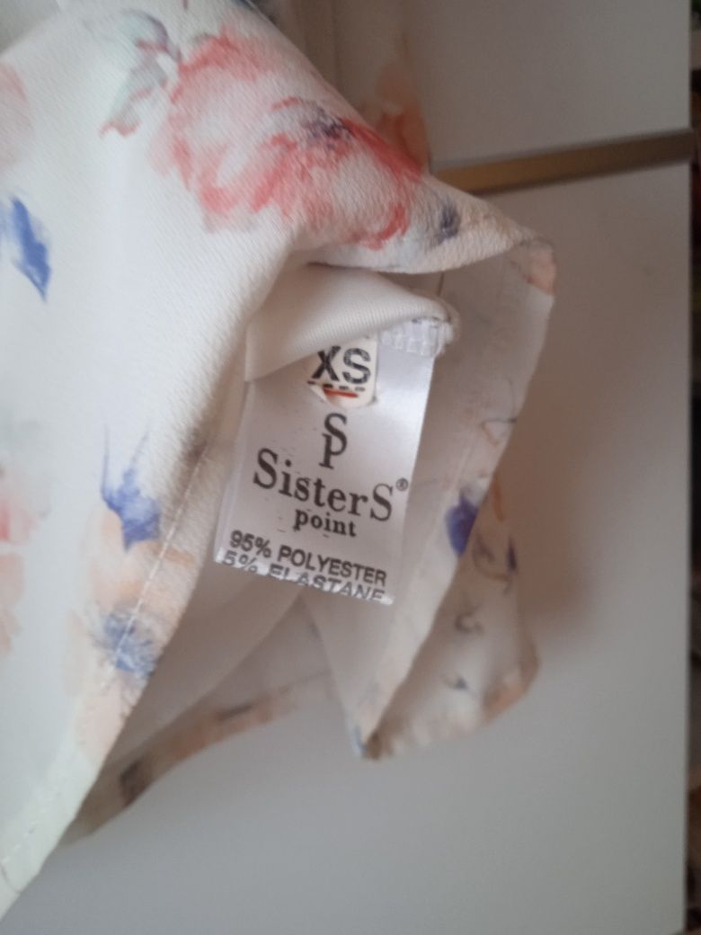 Sukienka Sisters point r.XS bardzo dobry