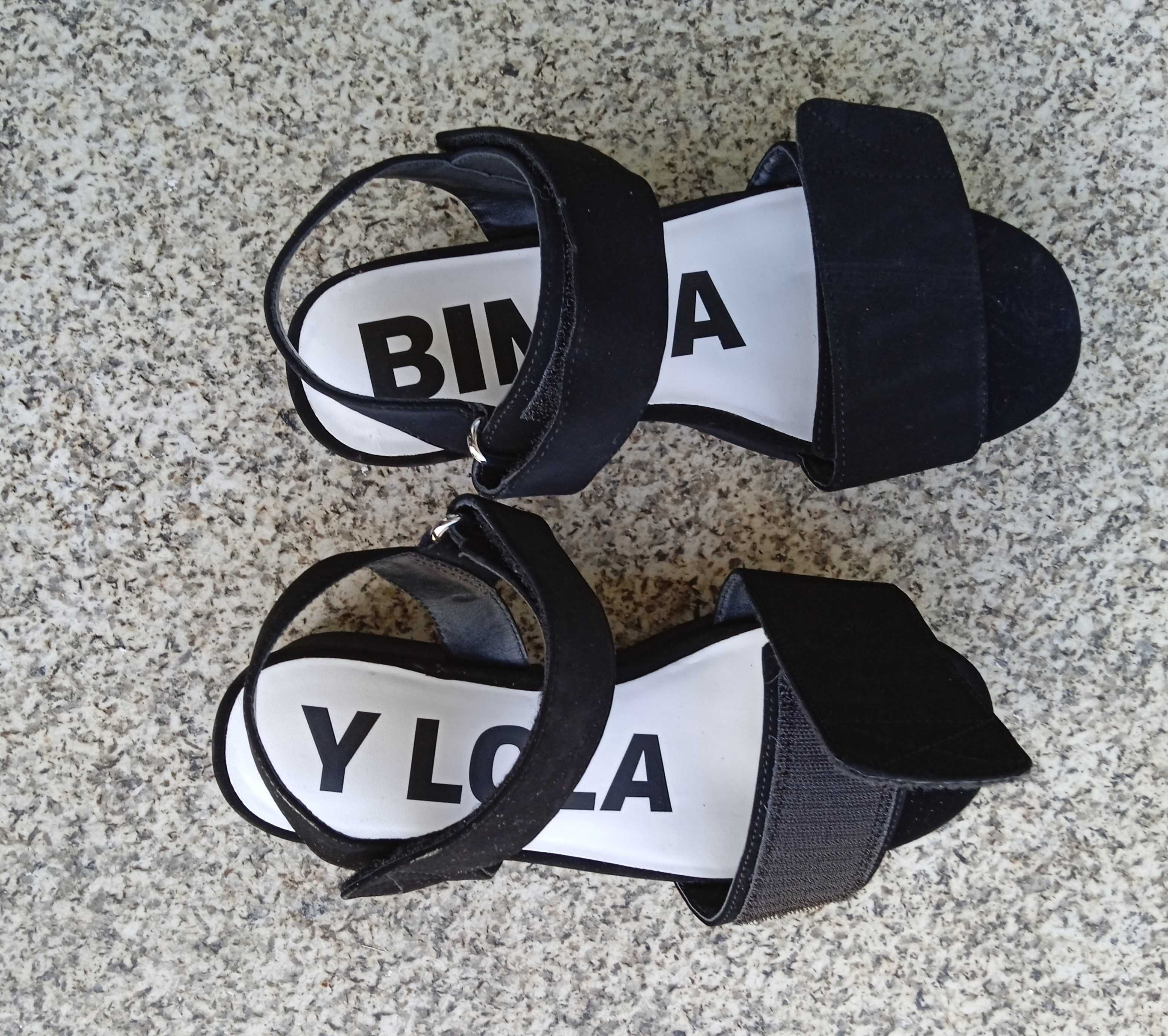 Sandálias usadas uma vez.. Como novas. Bimba e Lola.