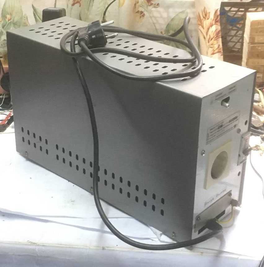 Isovolt Nons-5500 Line stabilizer. Стабилизатор напряжения 5,5кВт