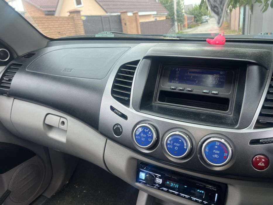 Продам /обменяю Mitsubishi l200