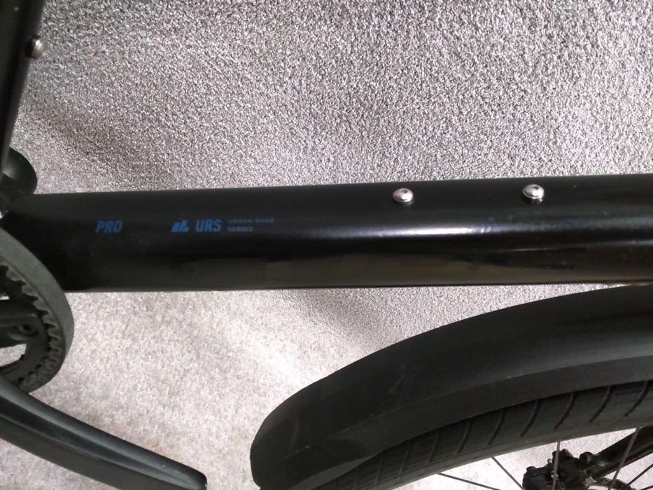 Дешева ціна Велосипед на планетарці cube huge pro на ремні широкі шини