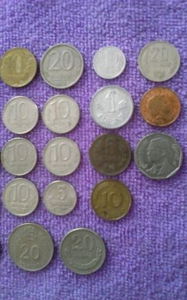 Монеты разных стран.