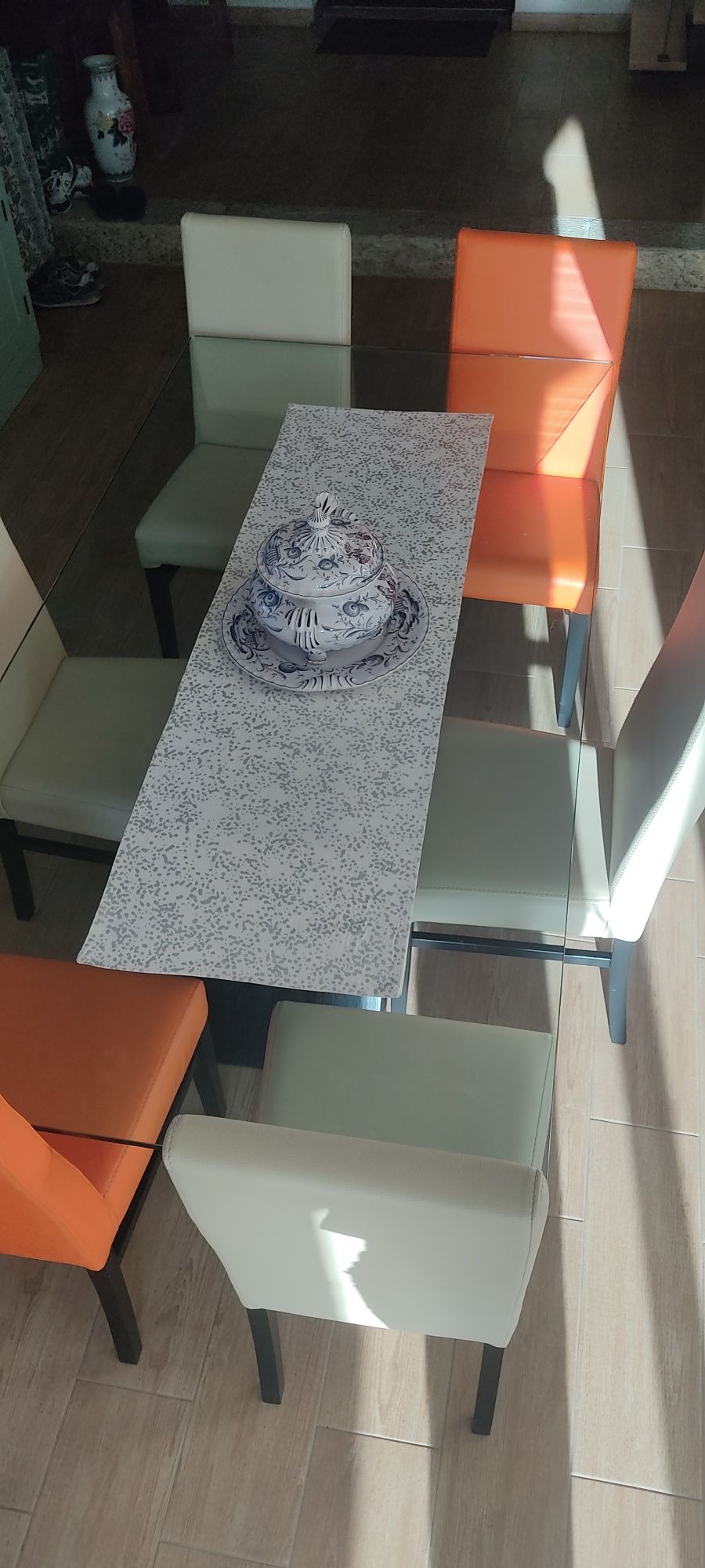 Mesa de sala em vidro