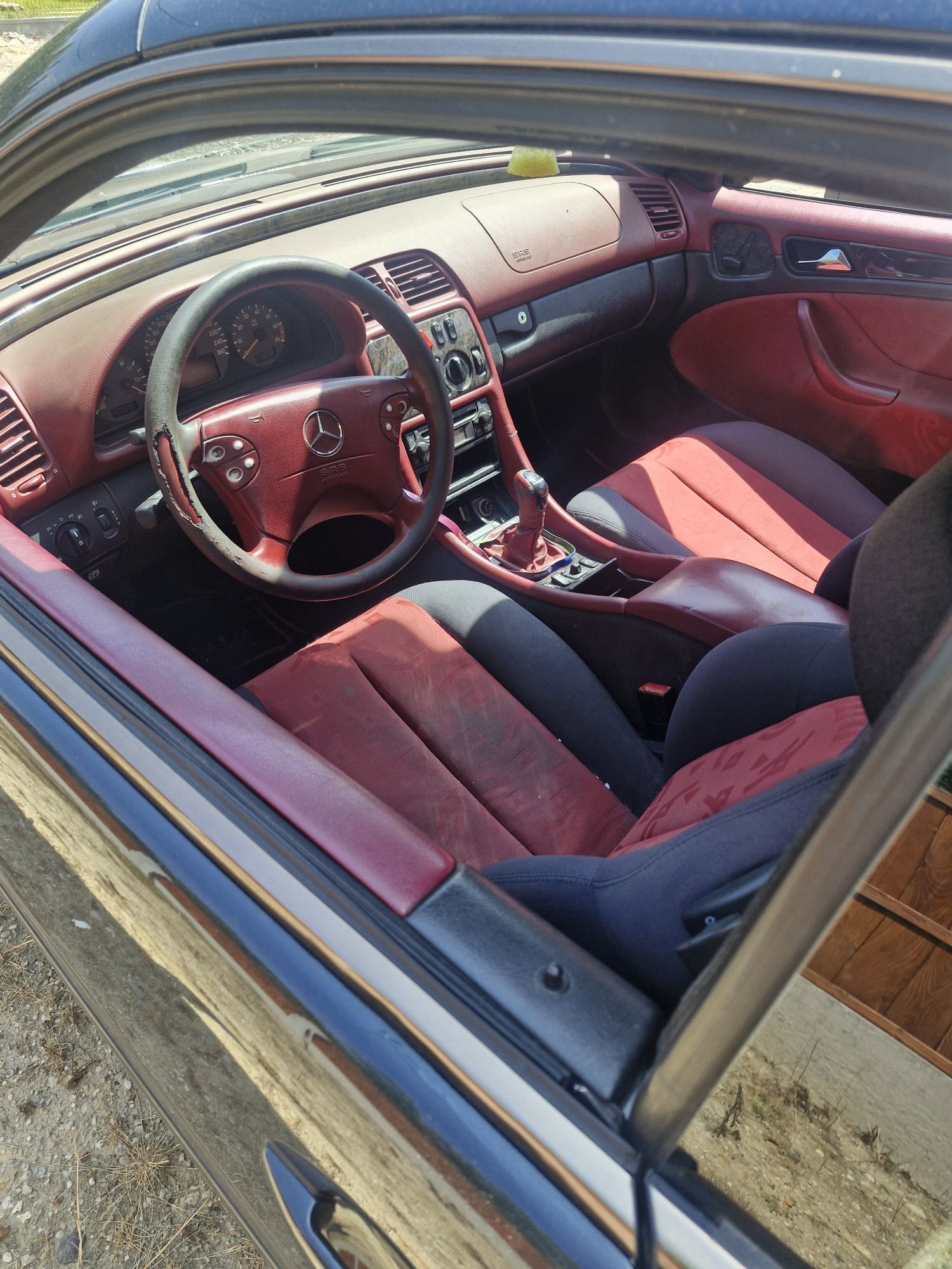 Mercedes CLK W208 2.0K uszkodzony