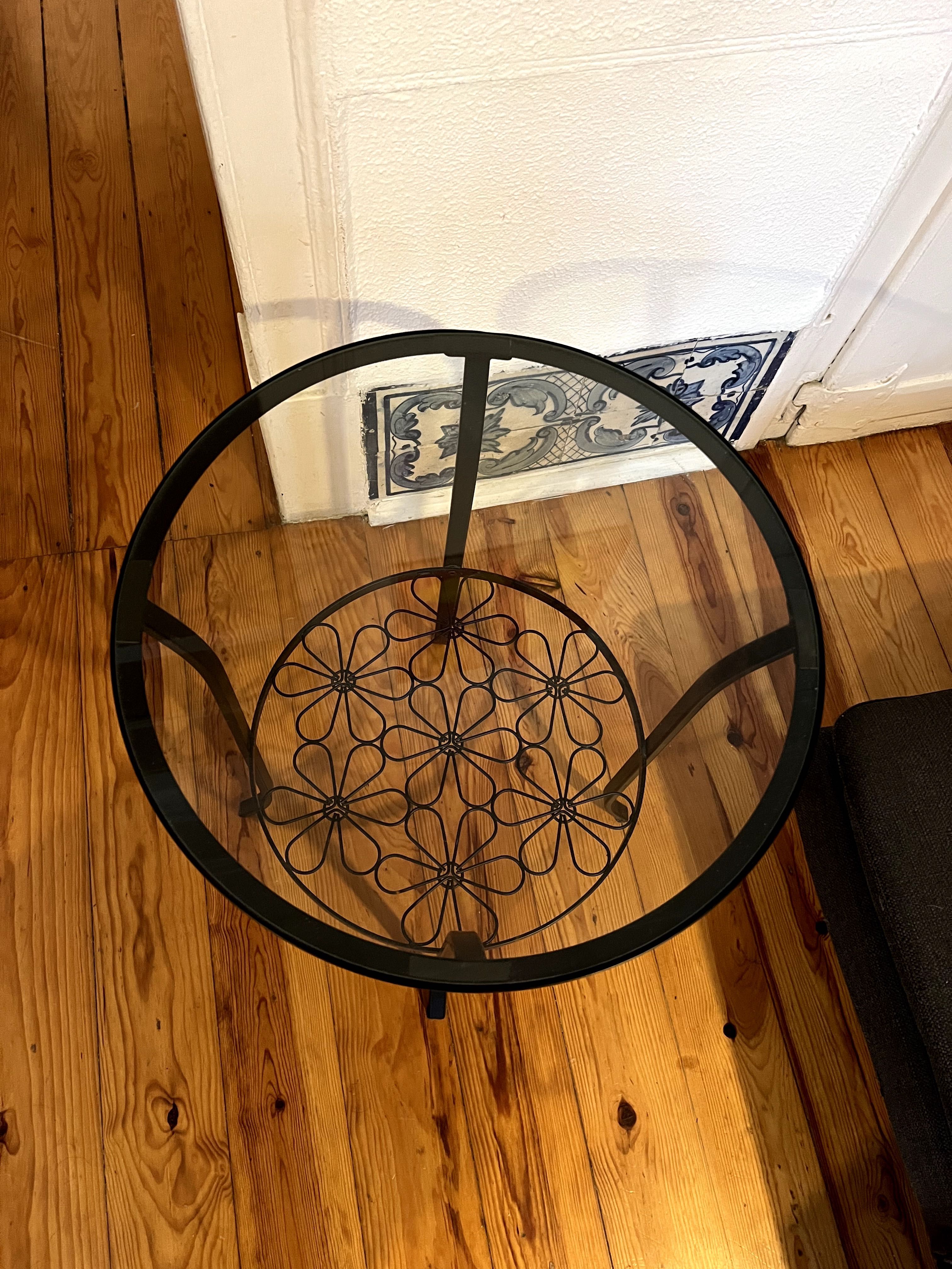 Mesa de apoio em vidro