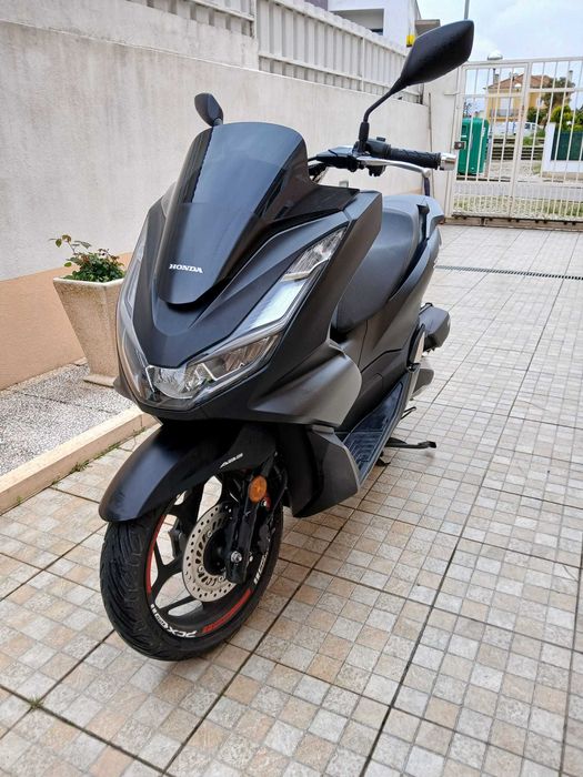 Honda PCX 125. 15.000kms 2021