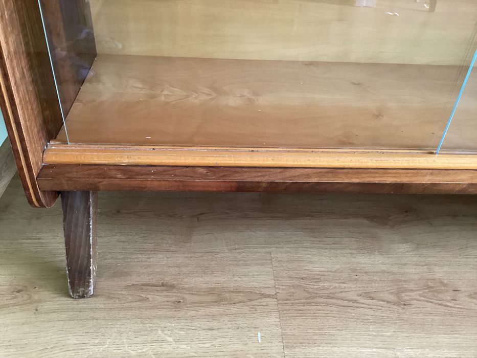 Biblioteczka wysoki połysk orzech(z zestawu mebli -z 1973r stan dobry