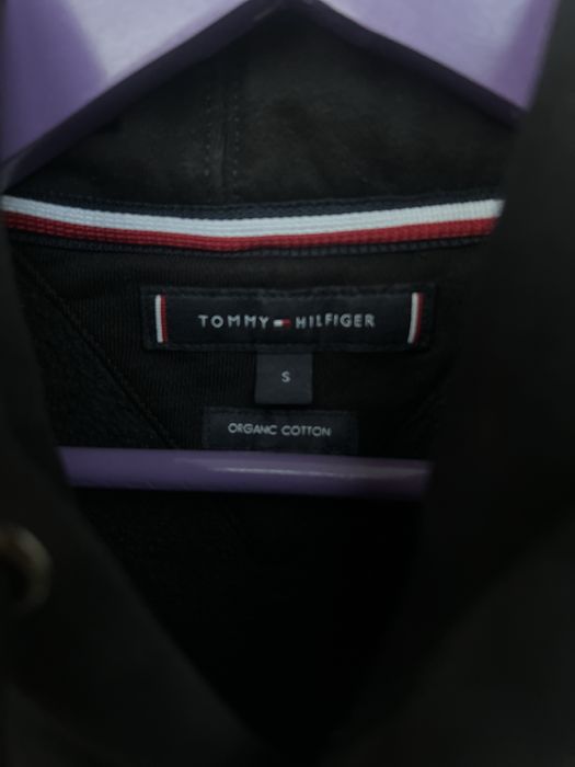 Худі Tommy Hilfiger,розмір S,нове,колір чорний,унісекс ,утеплене,ОРИГІ