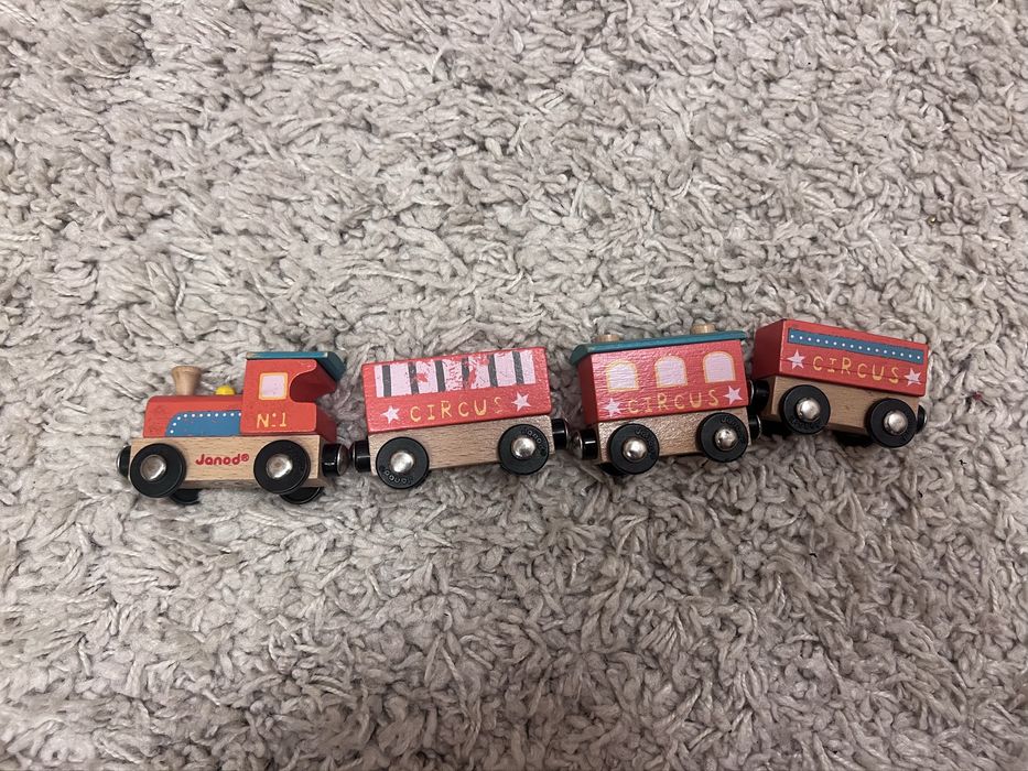 Дерев'яний поїзд Janod Story box Цирк (J08530)