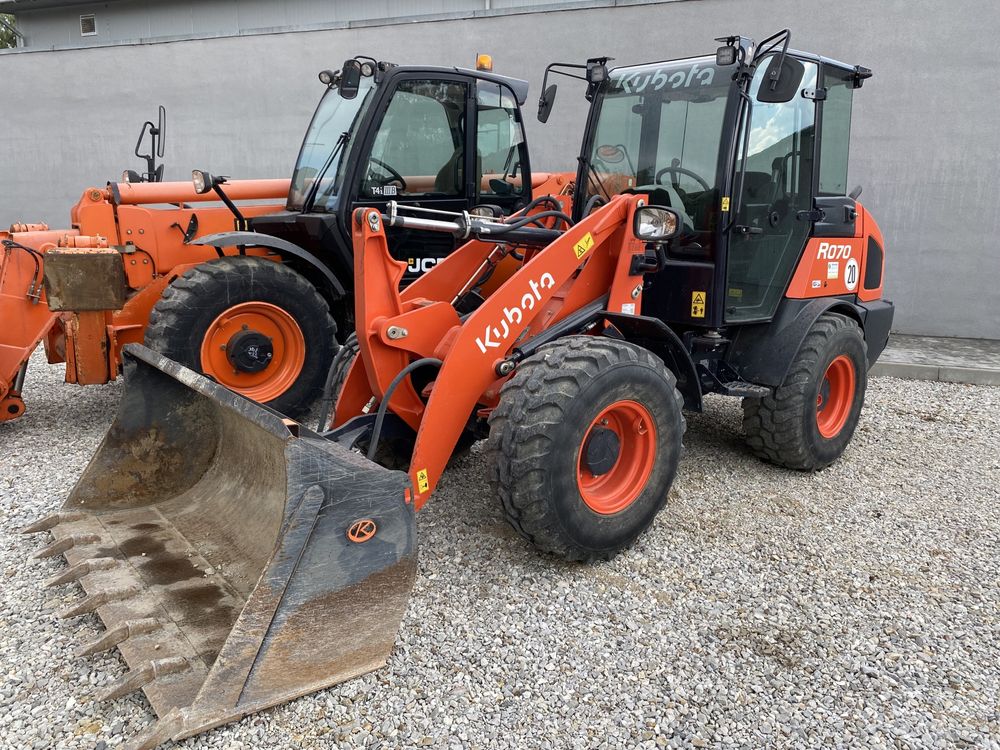 Ładowarka Kubota R070 R080 R065 R060 cat 906 liebherr 506