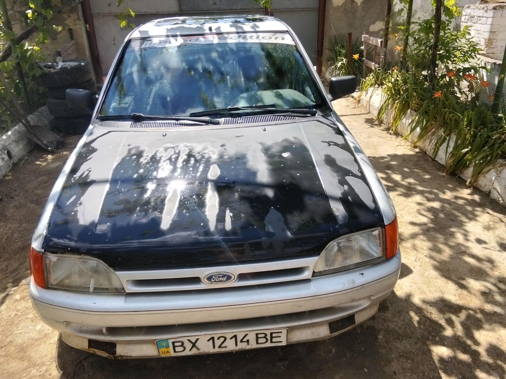 Продам машину ford escort