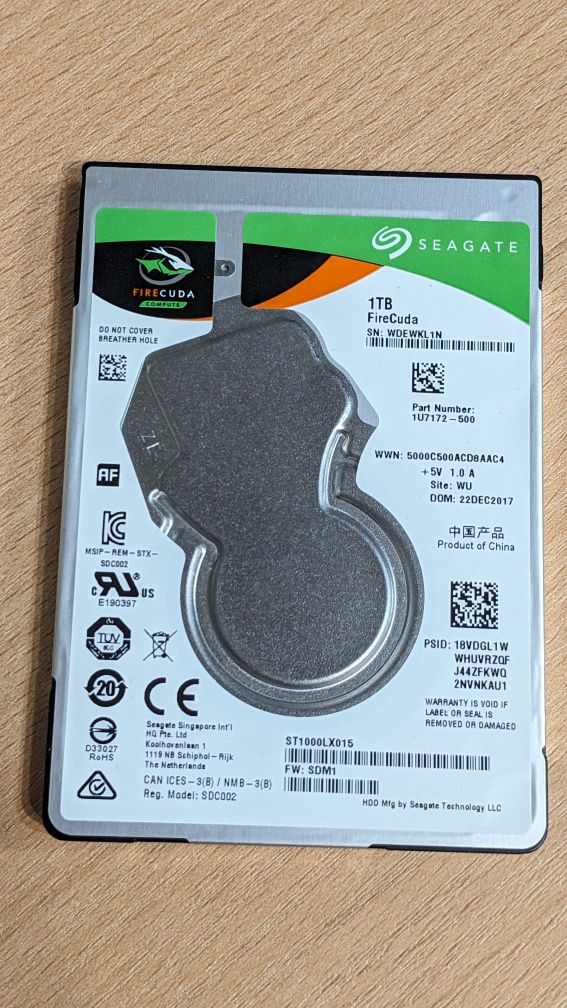 Жорсткий диск Seagate FireCuda SSHD 1TB ST1000LX015