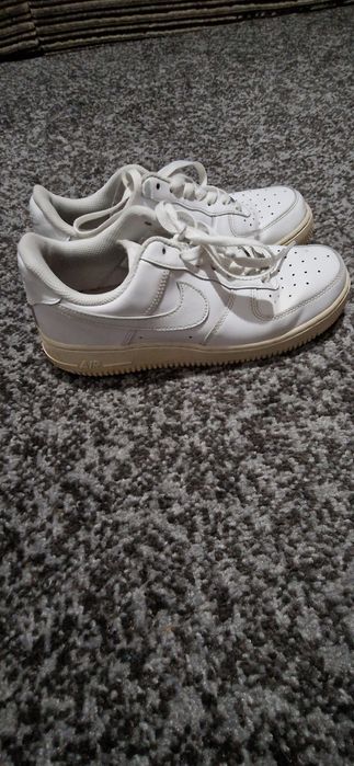 Продам кросівки Nike