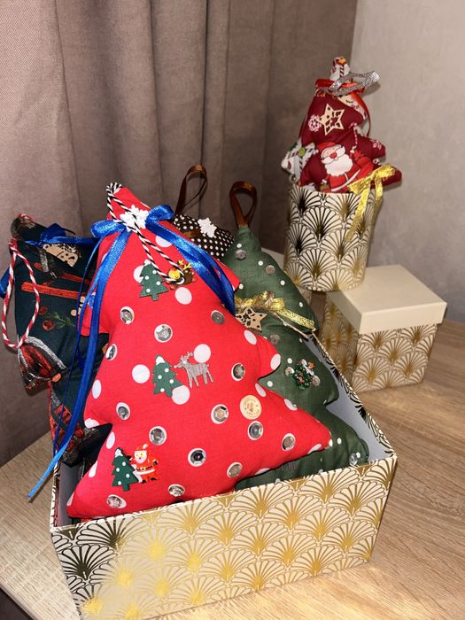 Ялинка декор новорічний різдво миколай подарунок