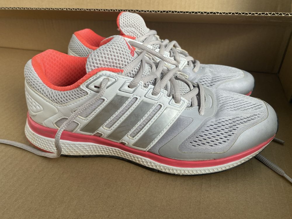 Ténis Adidas rosa (40)