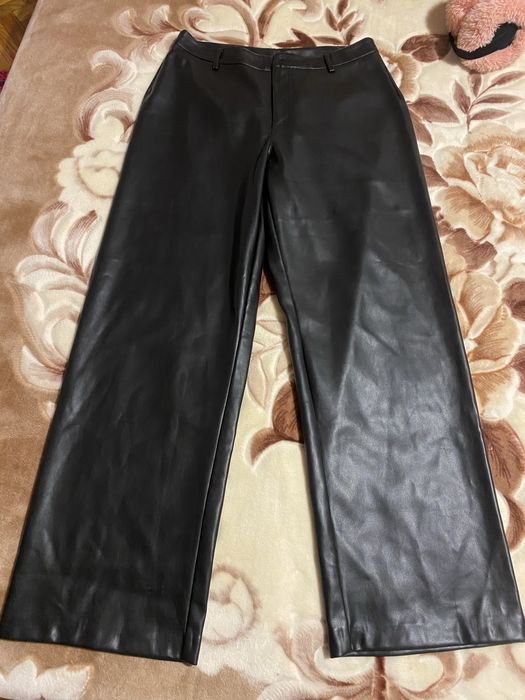 Шикарні шкіряні штани primark