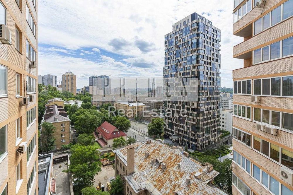 Продаж квартири 180м2 вул Ділова 2 Печерськ Центр