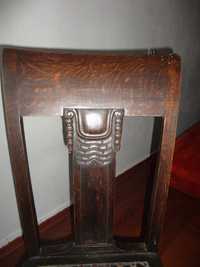 Przedwojenne zdobione krzesło Antyk
