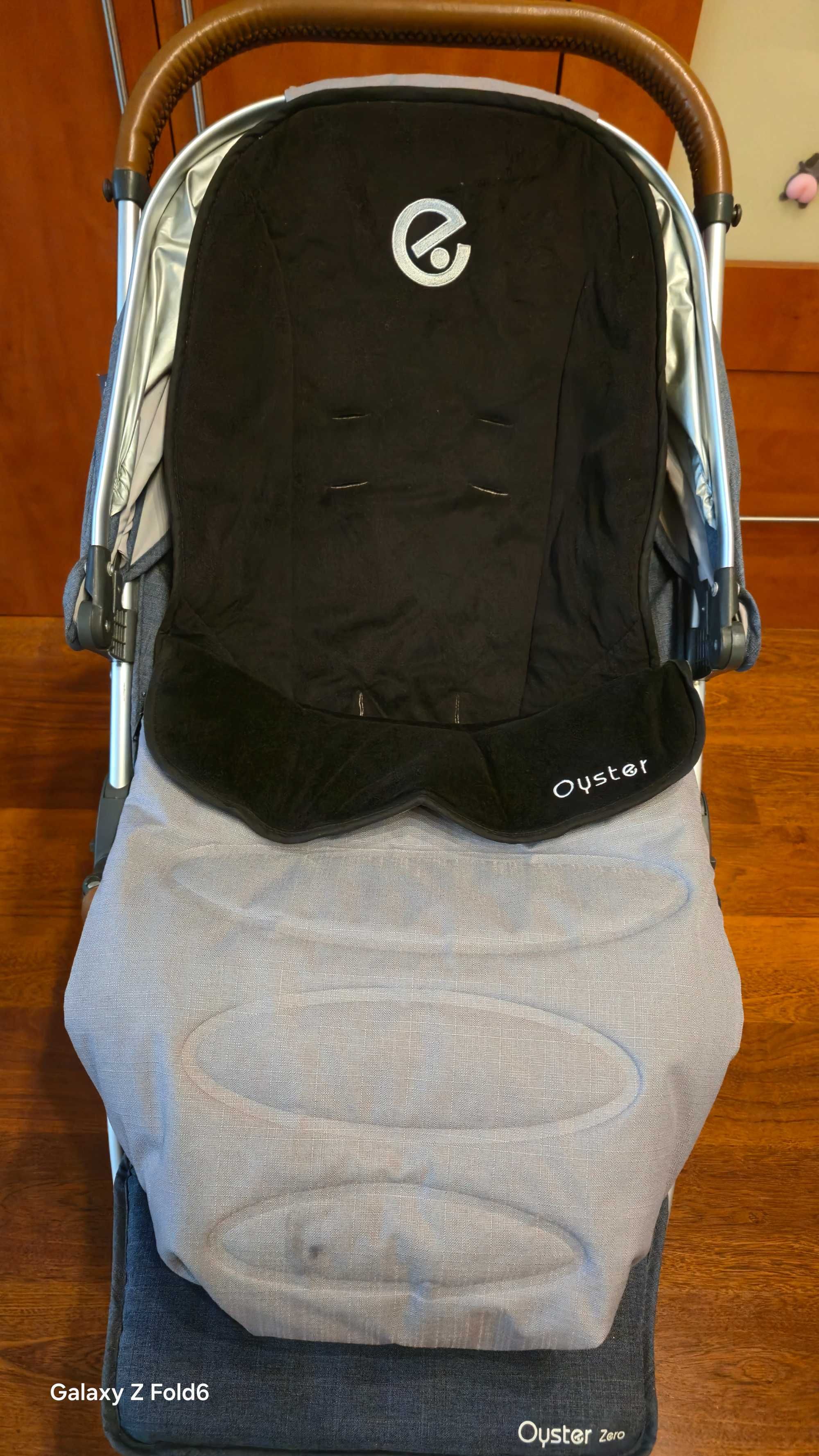 Wózek spacerowy Oyster Zero + śpiwór Oyster + uchwyt na kubek.