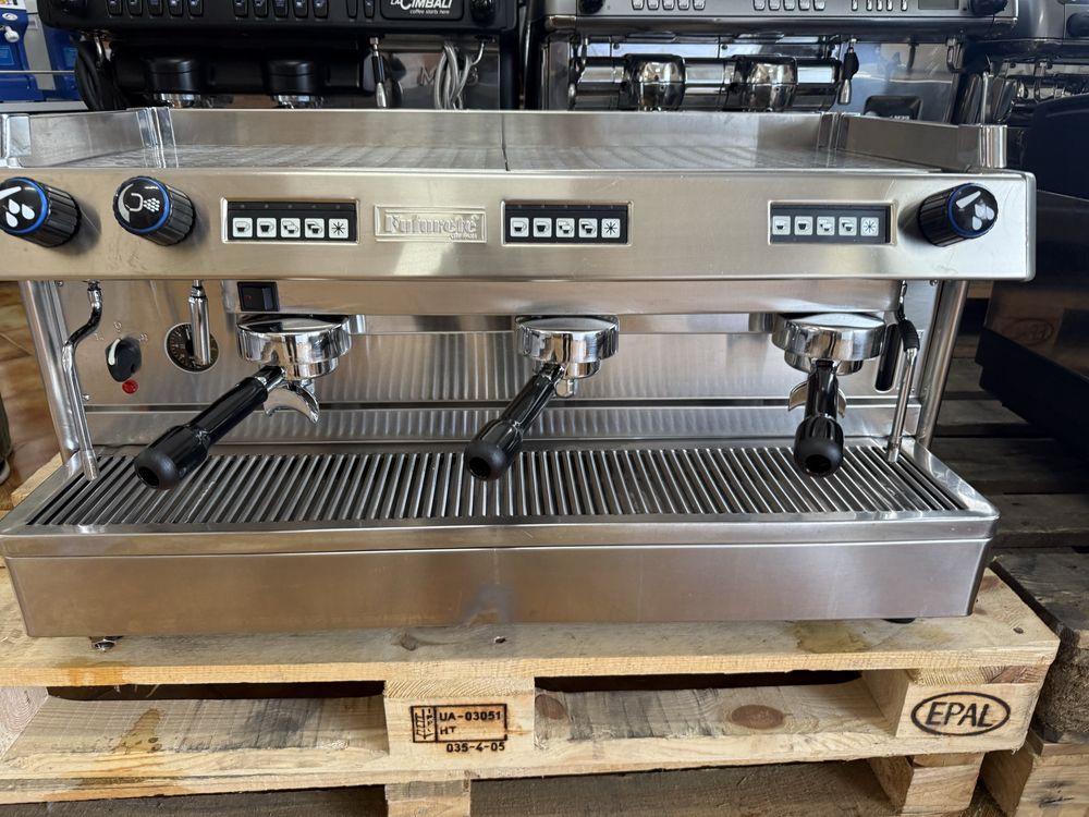 Maquina de cafe futurete Muito Nova