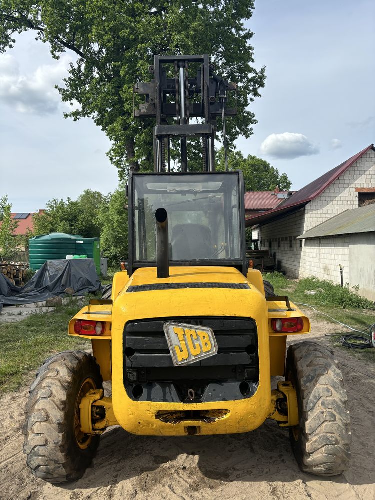 Wózek widłowy JCB 930 4x4 triplex, przesów boczny karetki, udzwig 3t