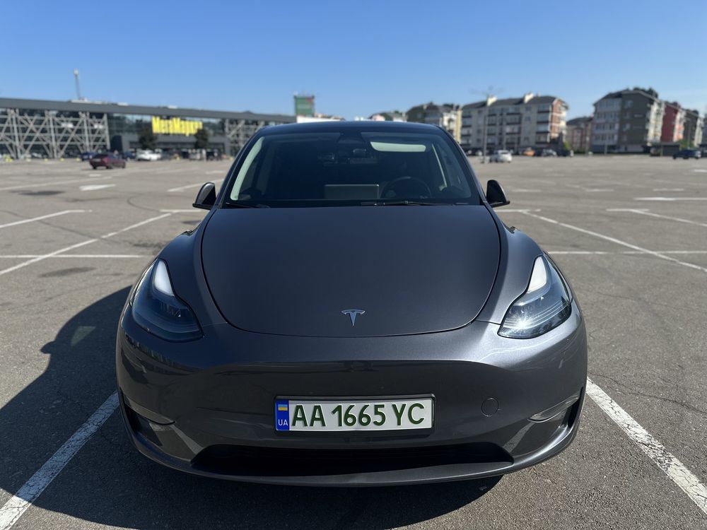 Tesla model Y 2023 Long Range Dual Motor