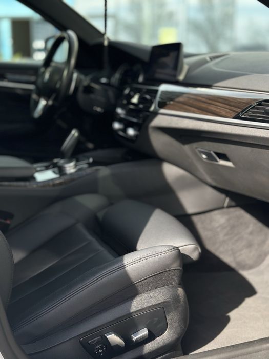 Продам BMW G30 530e 2018