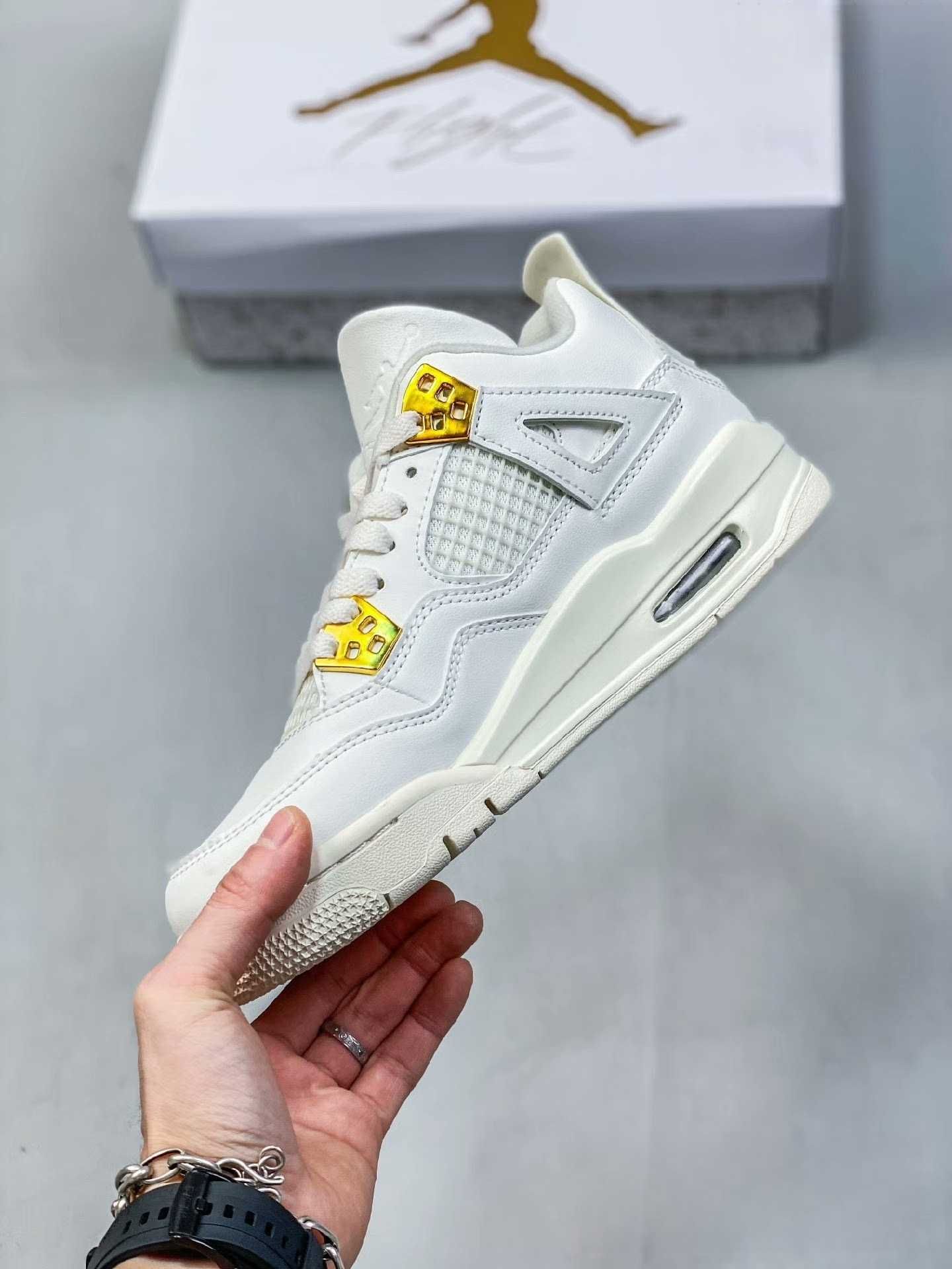 Jordan 4 Retro Metallic Gold R.45