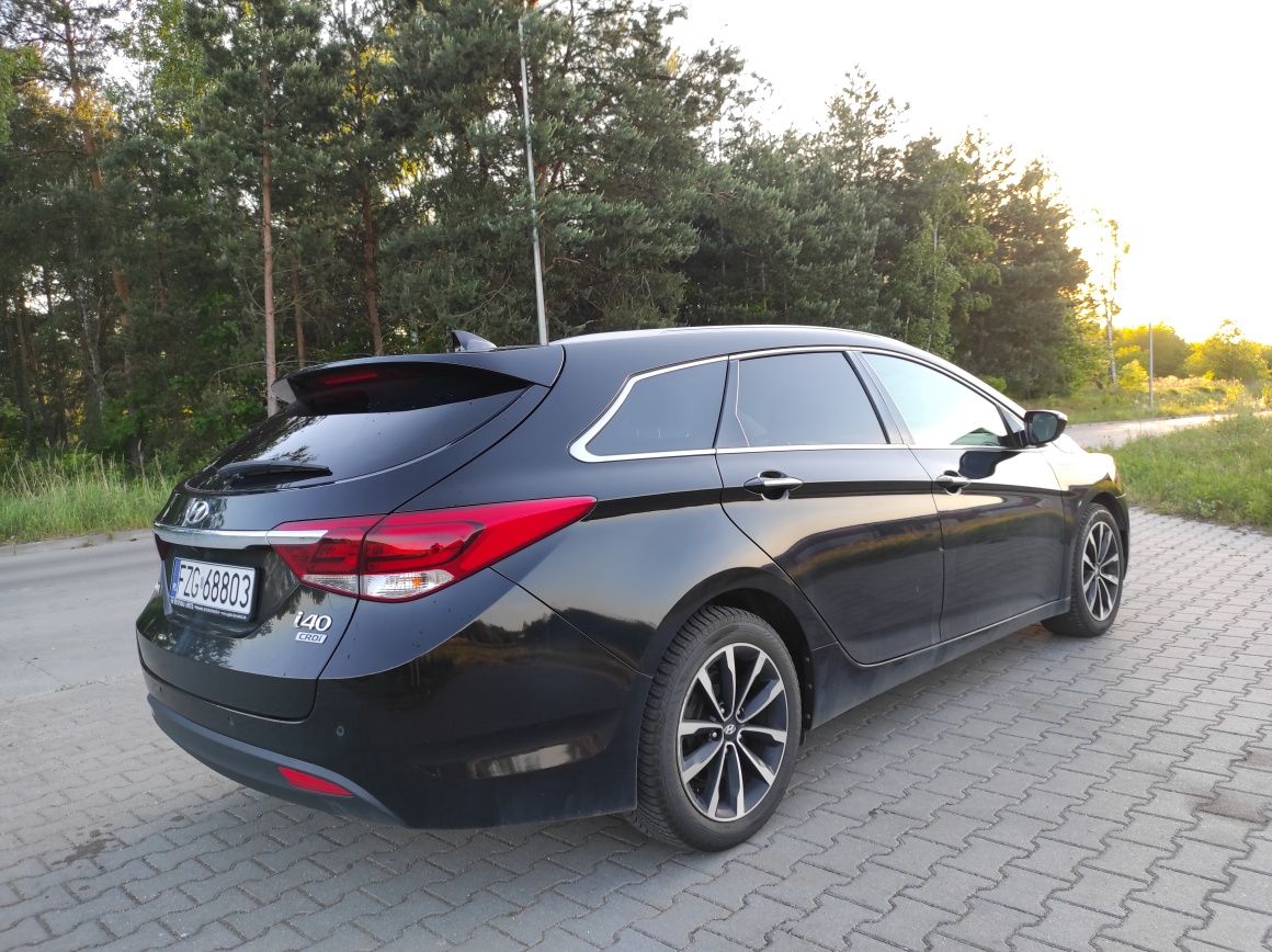 HYUNDAI I40 1.7 CRDi 141 KM