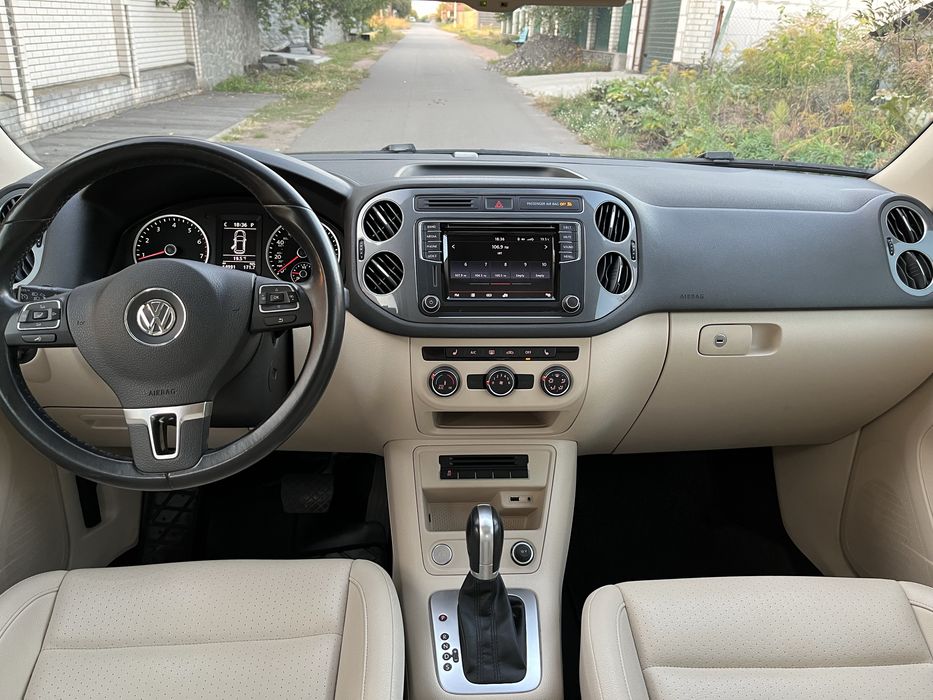 Продам авто Volkswagen Tiguan