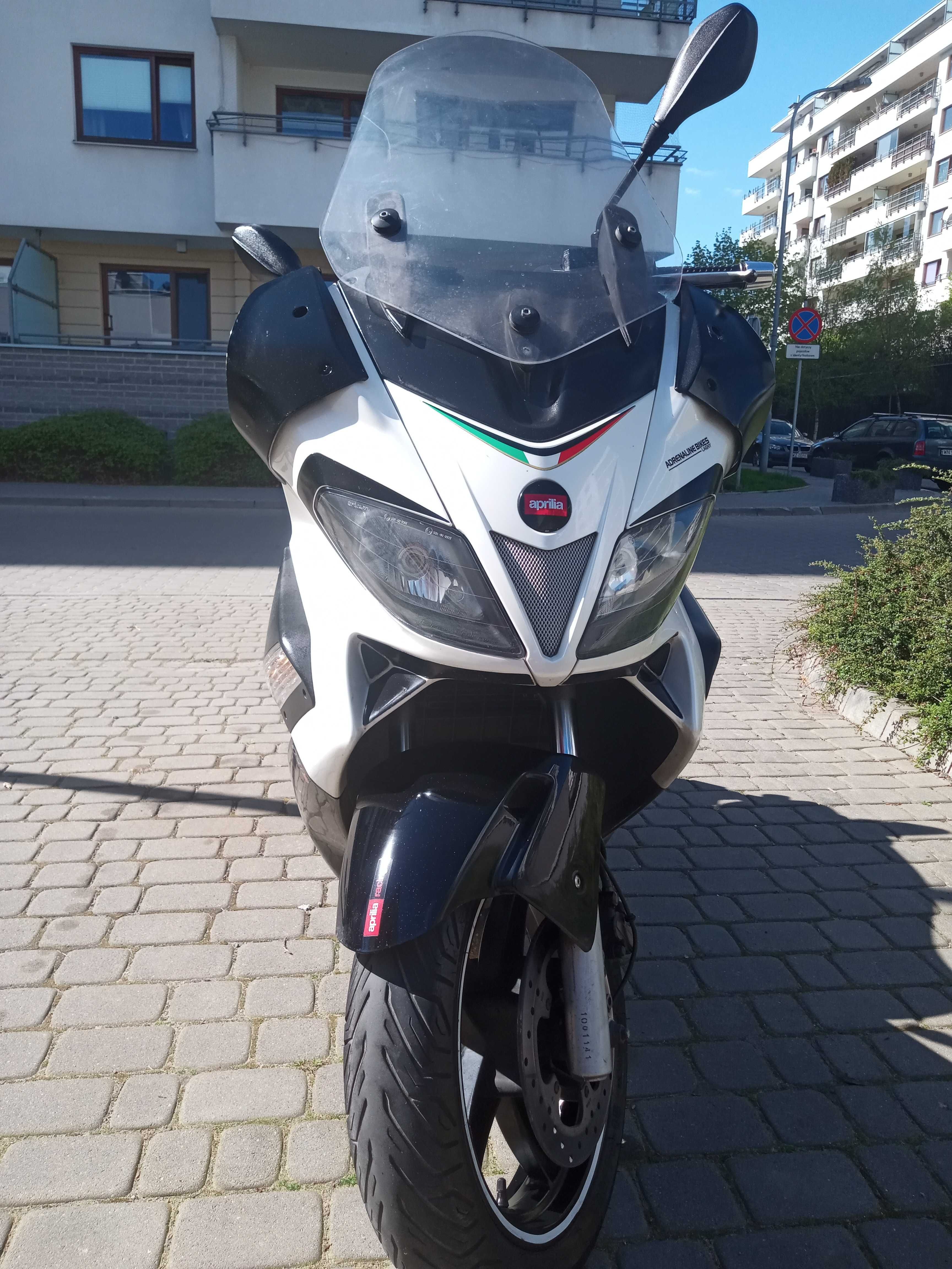 Aprilia sr max 125cc