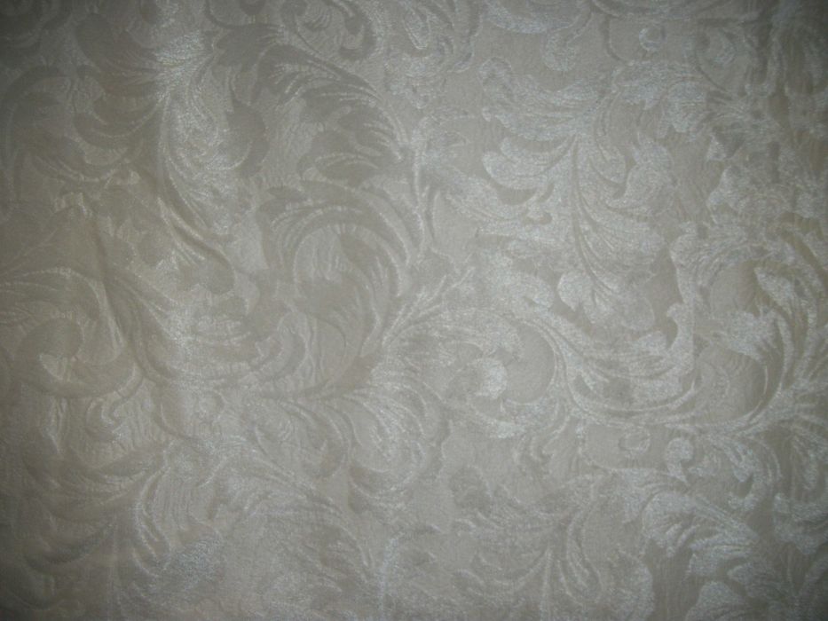 Narzuta na lozko LUB KANAPE w kolorze kremowym 170cm na 200cm