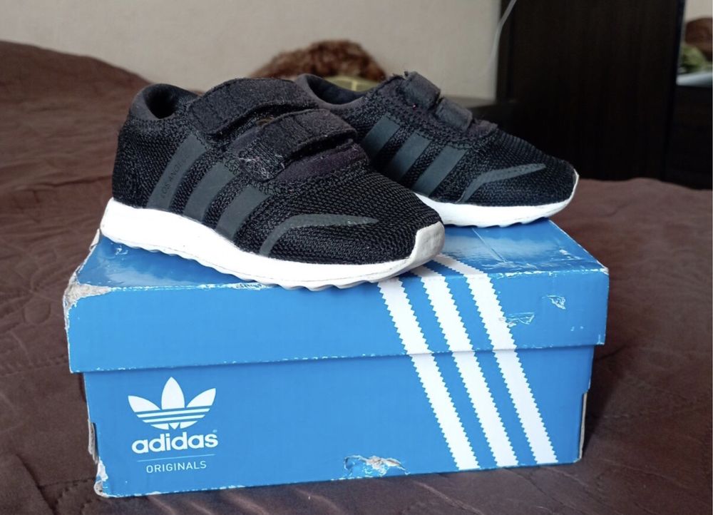 Кросівки adidas 22/13см