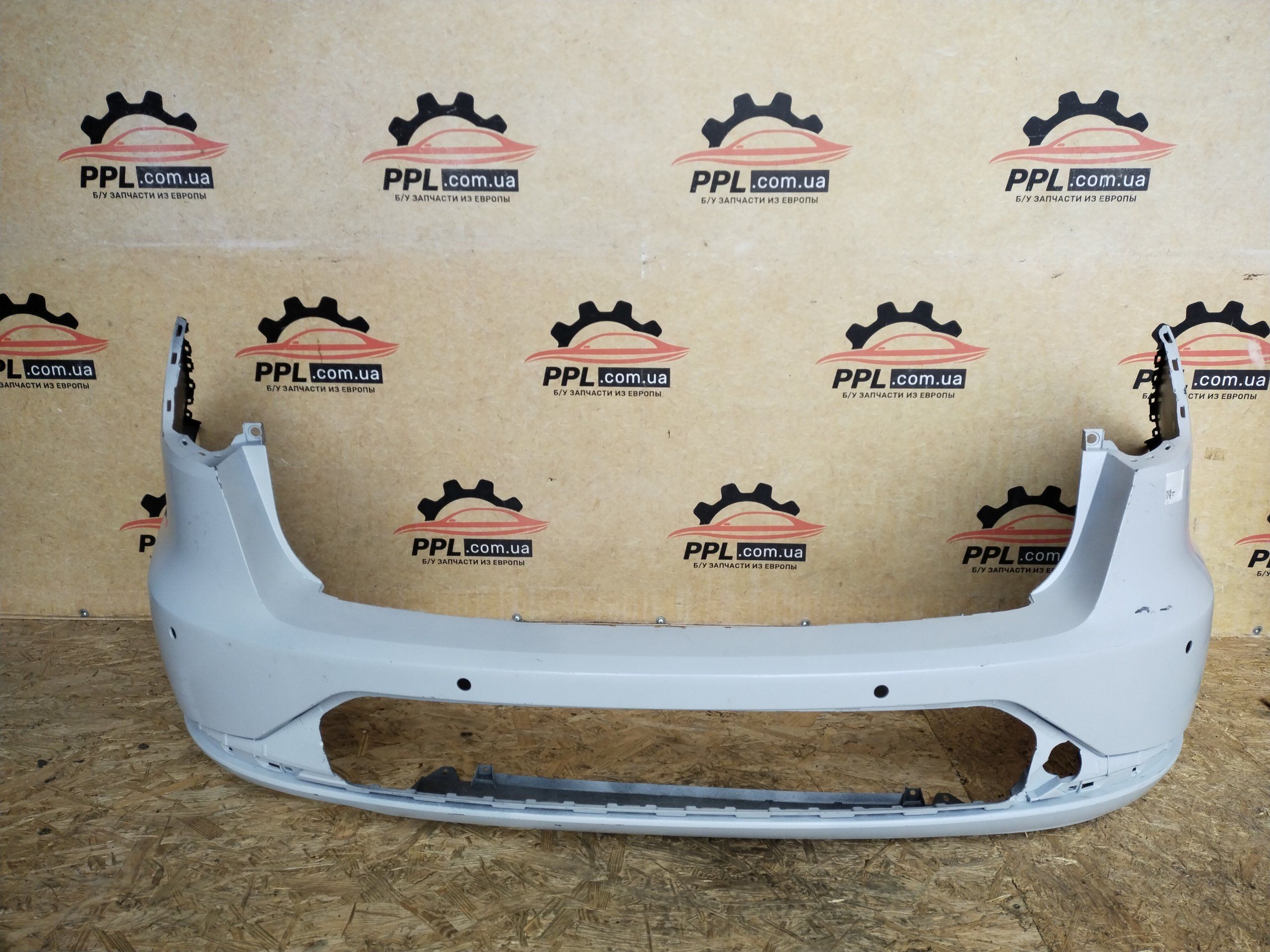 Seat Leon III FR 2012-2020 универсал бампер задний 5F9807421K