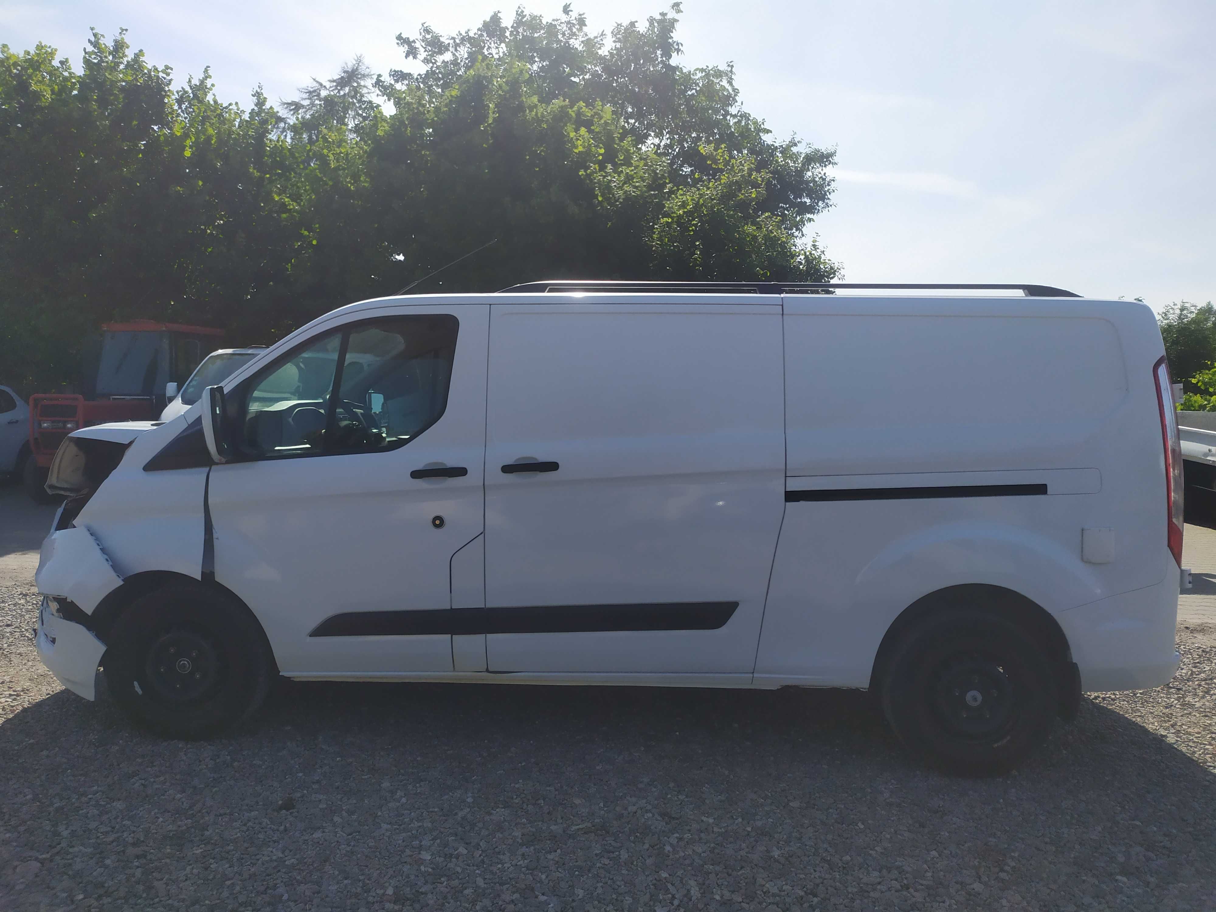 Ford Transit Custom 2,0 130 KM L2H1 Klima