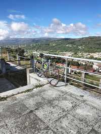 Bicicleta estrada muito estimada