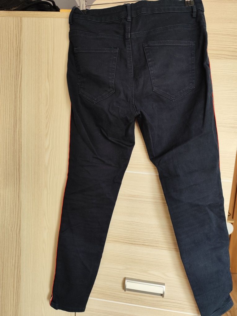Spodnie jeansowe Zara Basic rozmiar M