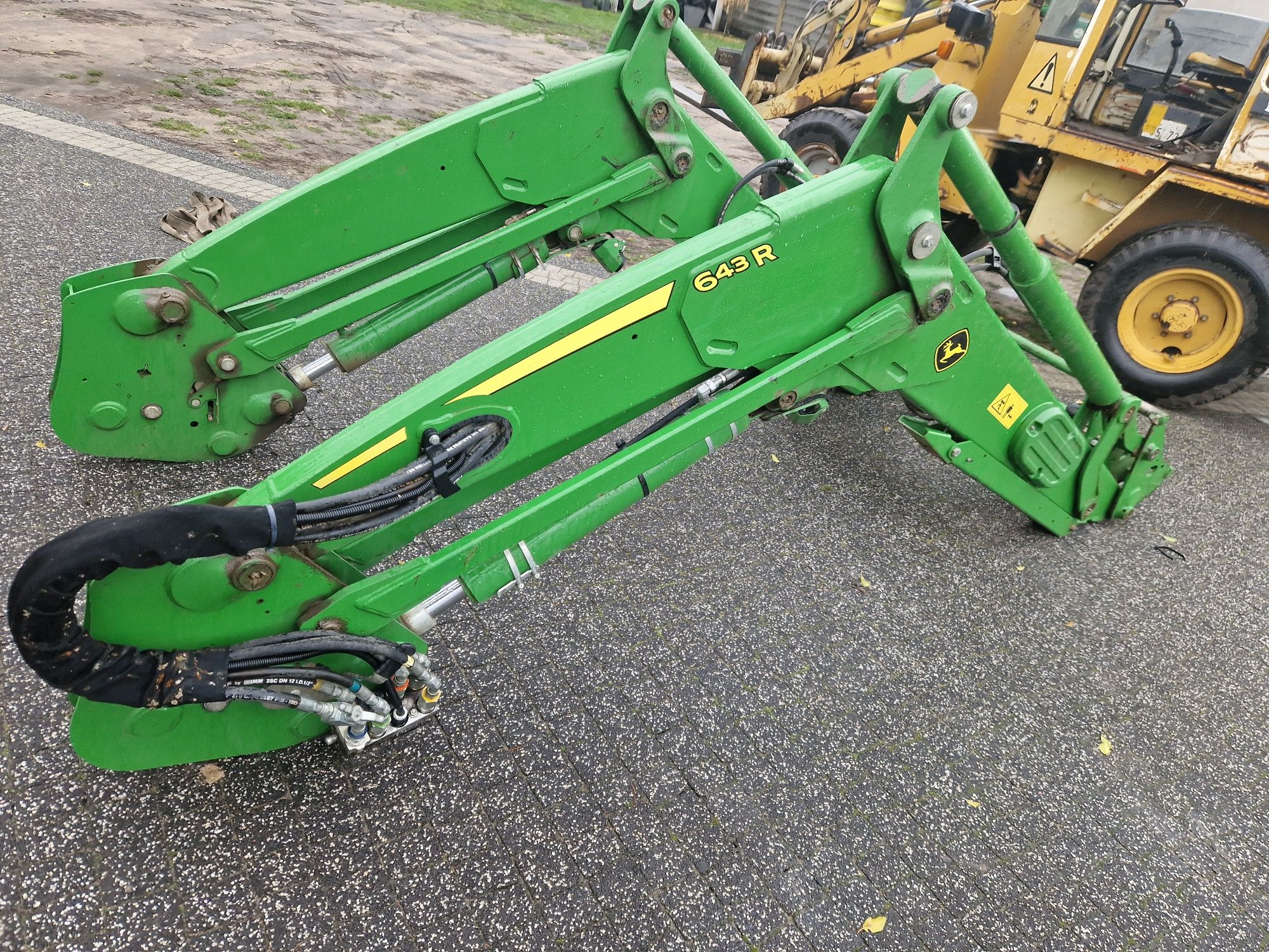 Do traktora John deere 643R