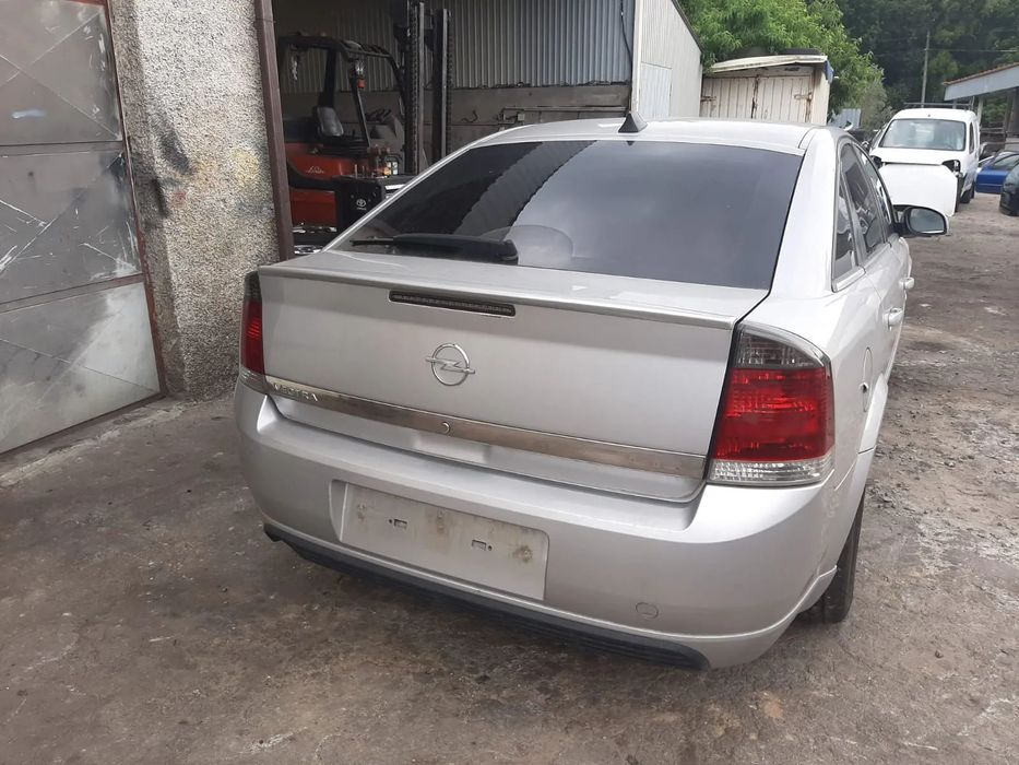 Opel Vectra GTS para peças