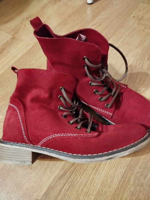 Czerwone zamszowe botki za kostkę Venezia 37
