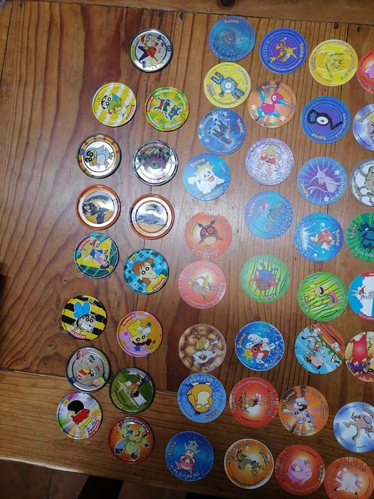 Tazos Pokémon E outros brindes bolicao