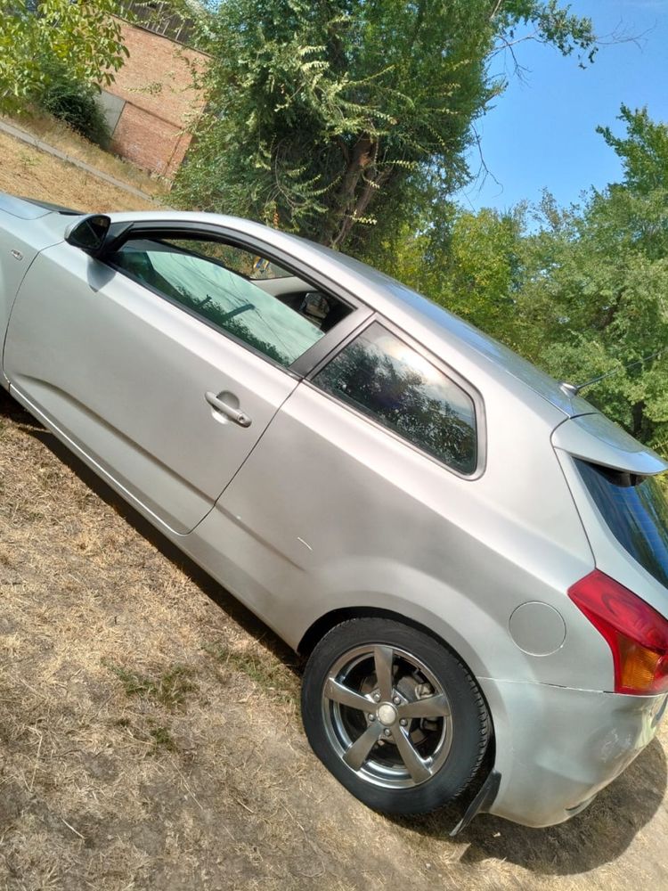Продам kia ceed