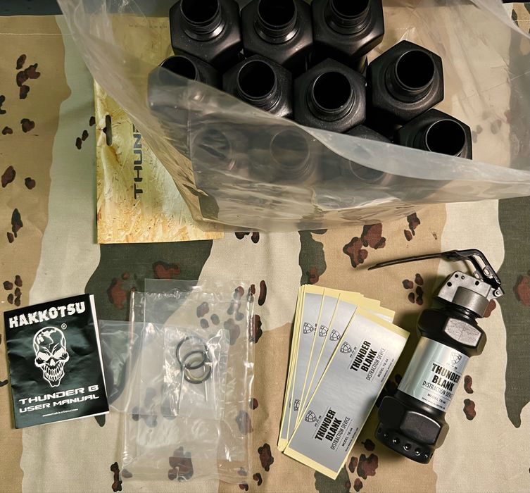 Airsoft Conjunto de 12 Granadas (novo)