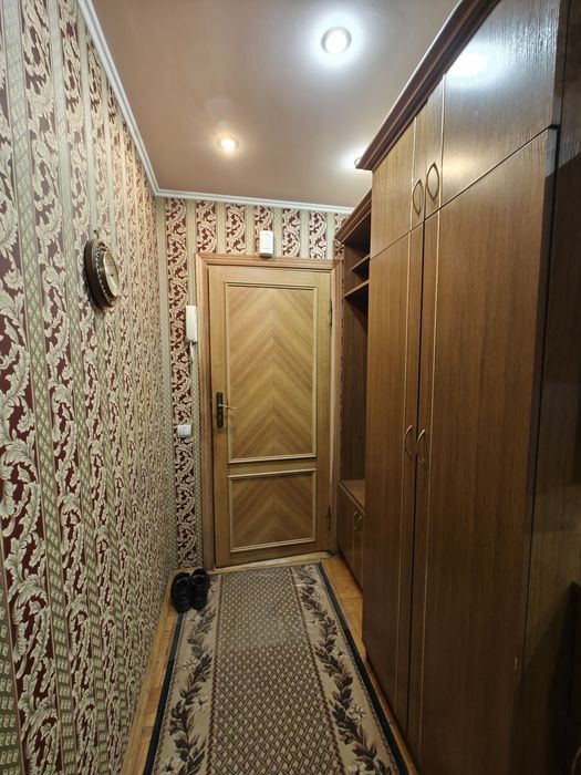 Продаж 3 кімнатна. Район Східний