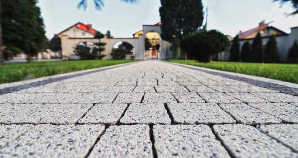 Profesjonalne Brukarstwo – Zadbaj o Swój Podjazd